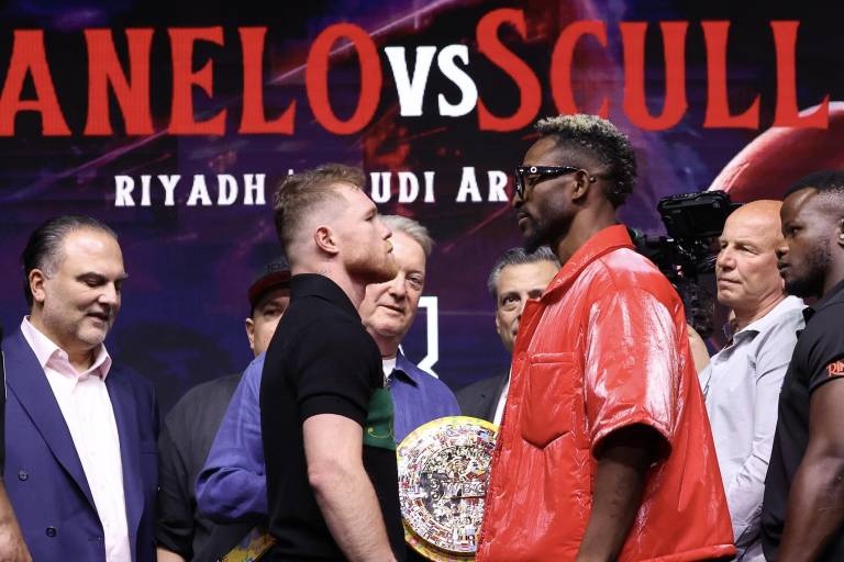 Canelo Álvarez promete una versión renovada en Arabia Saudita