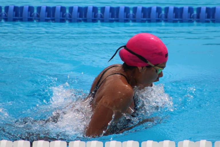 Sube mazatleca Zoé Magallán Zermeño al podio en Cali, Colombia
