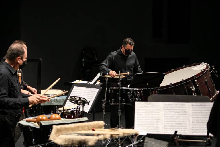 Trepidante interpretación de Sweet swaft, por percusionistas de la OSSLA