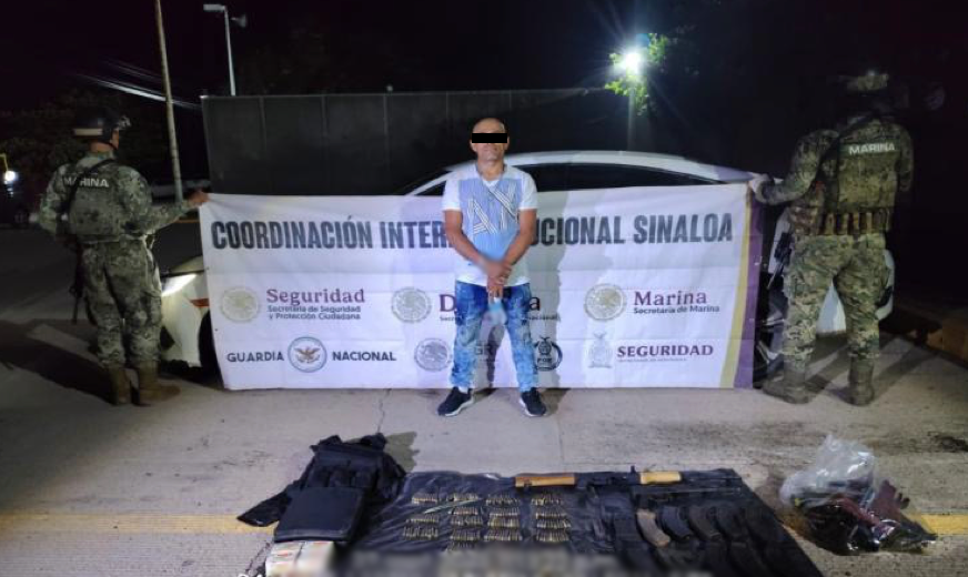 $!Operativos en Culiacán dejan detenidos, explosivos y arsenal asegurado