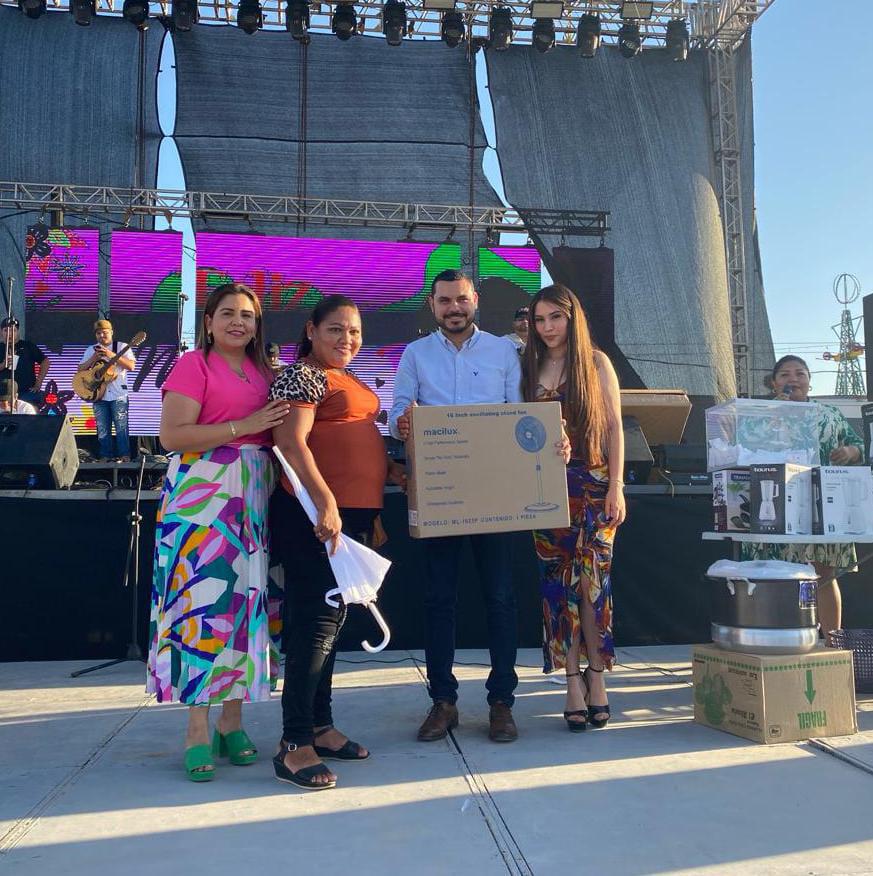 $!En Rosario, celebran a las mamás en el marco de la Feria de la Primavera