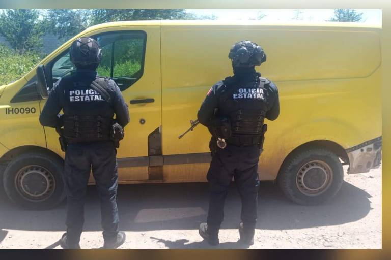 Recuperan un camión de paquetería y una motocicleta, ambas robadas en Culiacán