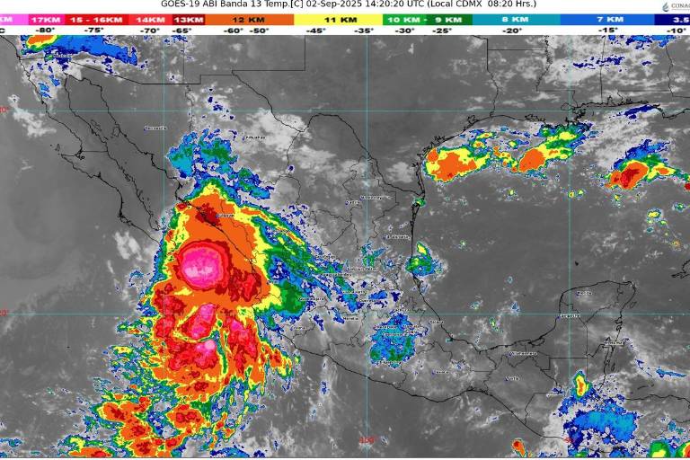 Lluvias deja varias colonias de Mazatlán sin electricidad
