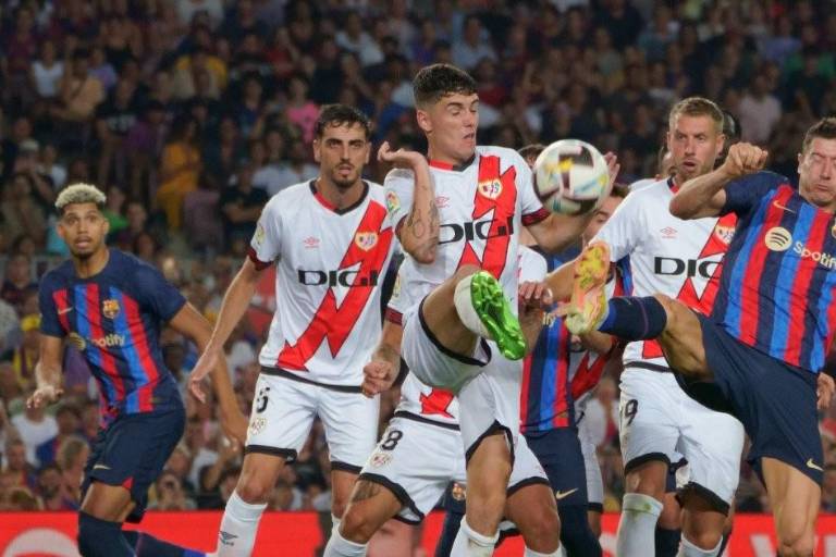 El Barcelona de Lewandowski no pasa del empate sin goles ante el Rayo Vallecano