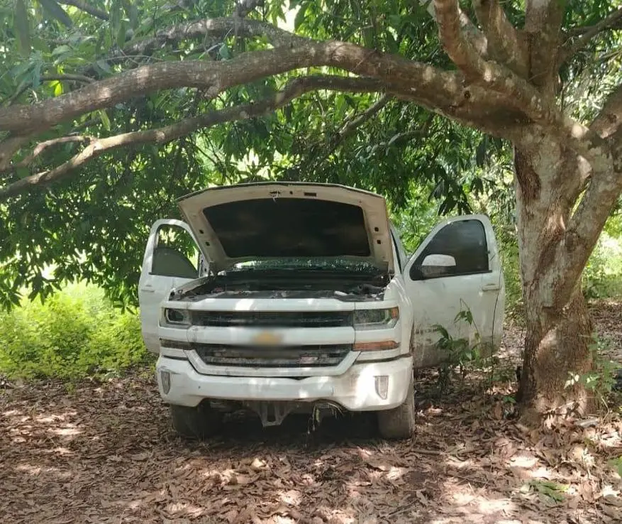 $!Ejército asegura armas, casi 2 mil cartuchos y 20 explosivos en Escuinapa