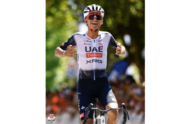 Isaac del Toro conquista Getxo con ataque demoledor y firma su octava victoria del año