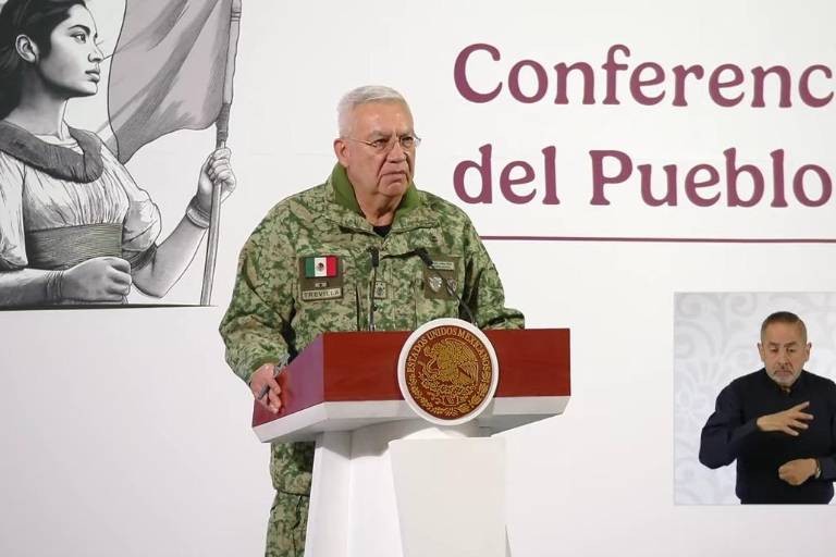 Secretario de Defensa atribuye a narcos, ataque con explosivos en Michoacán; 2 militares muertos