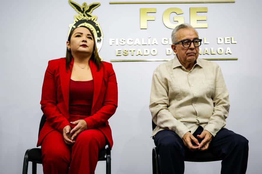 $!Entregan nombramientos a 69 nuevos agentes y peritos que se integran a la Fiscalía de Sinaloa