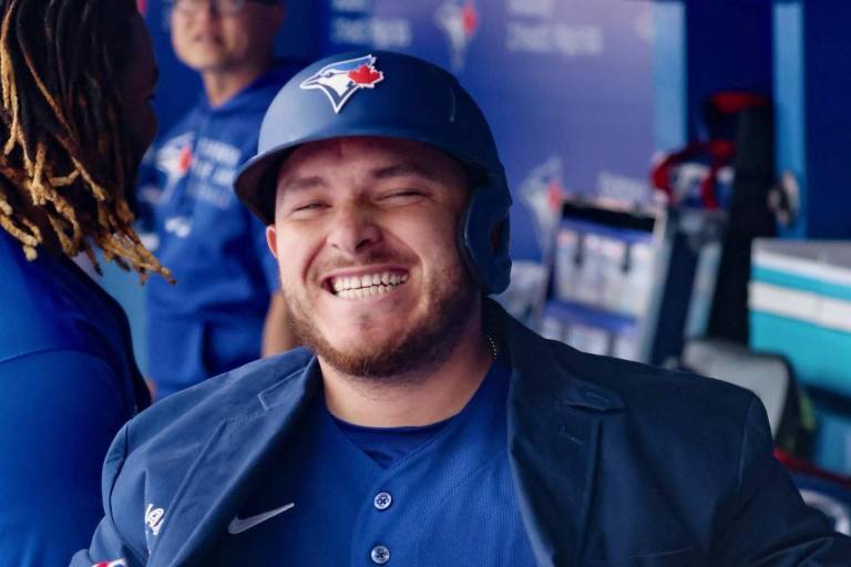 Mexicano Alejandro Kirk, entre los ganadores del Bate de Plata 2022