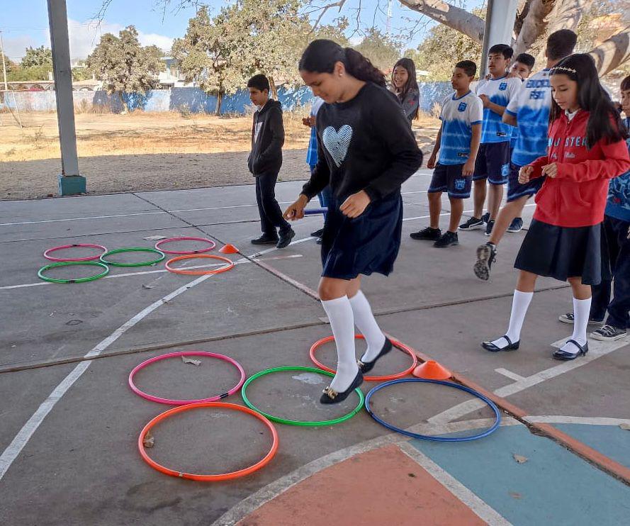 $!Estudiantes de la Secundaria Tomás Peraza, de El Roble, aprenden sobre la cultura física y los hábitos saludables
