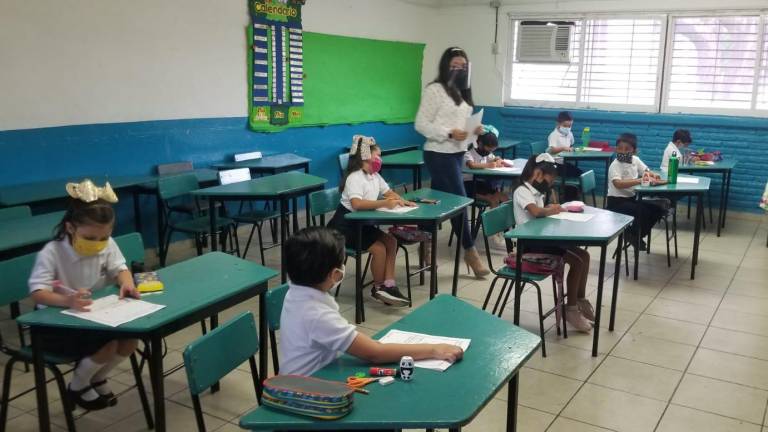 Sinaloa inicia clases en modalidad presencial; regresan mil 157 escuelas