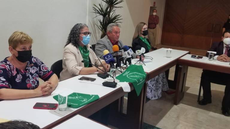 Discusión de despenalización del aborto en Sinaloa se bajó del orden del día por amenazas, acusa Morena