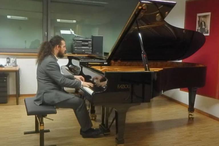 El pianista guasavense Daniel Ochoa Gaxiola destaca en Europa como concertista