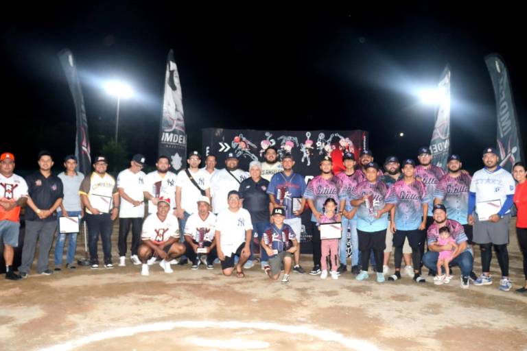 Reconocen a los mejores peloteros de la Liga Imdem de Softbol