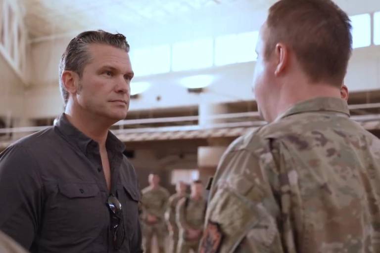 Secretario de Defensa de EU visitó frontera sur con México en primer viaje