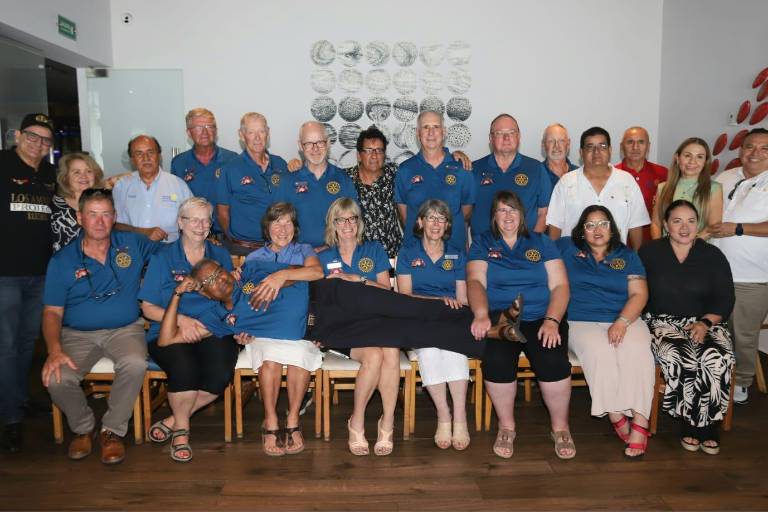 Agradecen a rotarios canadienses su apoyo con una comida