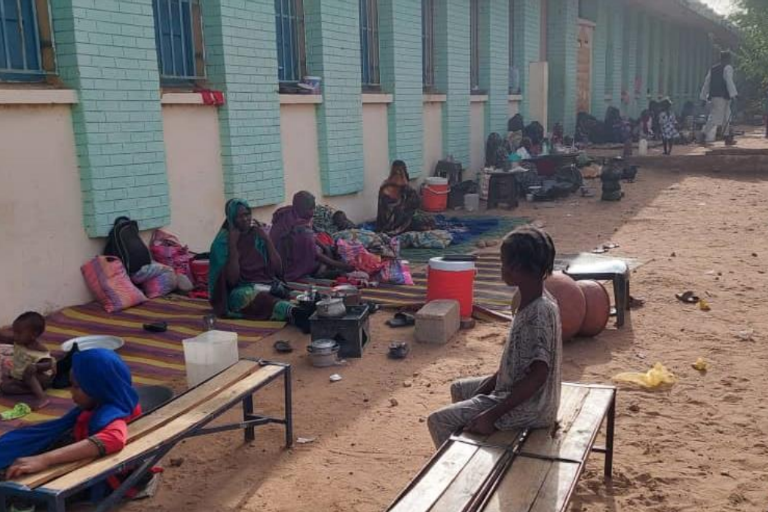 Denuncian refugiadas de Sudán violencia sexual por parte de combatientes