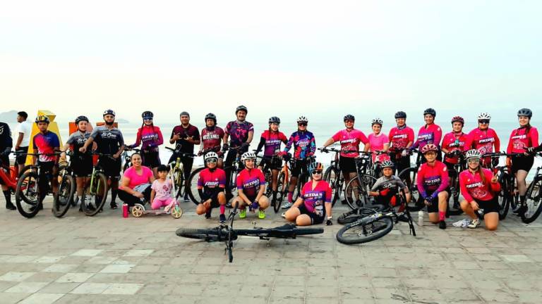 Varios pedalistas de la localidad se unieron a la causa.