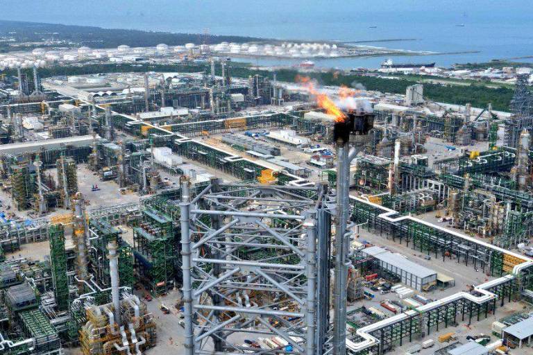 Dos Bocas ya produce diésel y abastece a gasolineras cercanas, según funcionario de Pemex