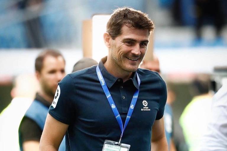 Hackean cuenta de Twitter de Iker Casillas; publican polémico mensaje