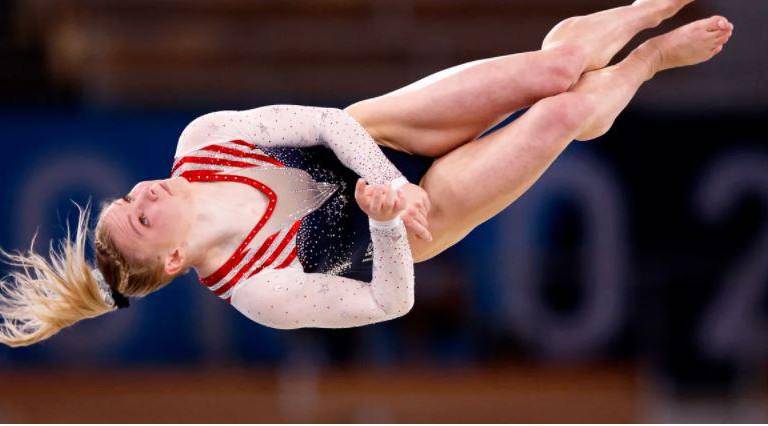 Jade Carey en su ejecución en el piso.