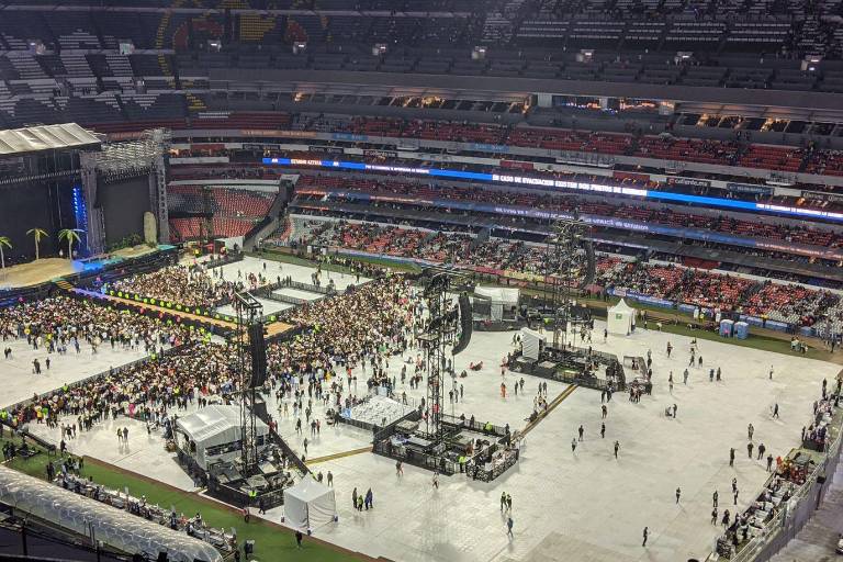 Detienen a 14 revendedores de boletos clonados de Bad Bunny