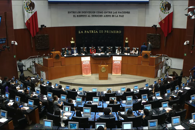 Jueza llama al Senado para que nombre comisionados del INAI