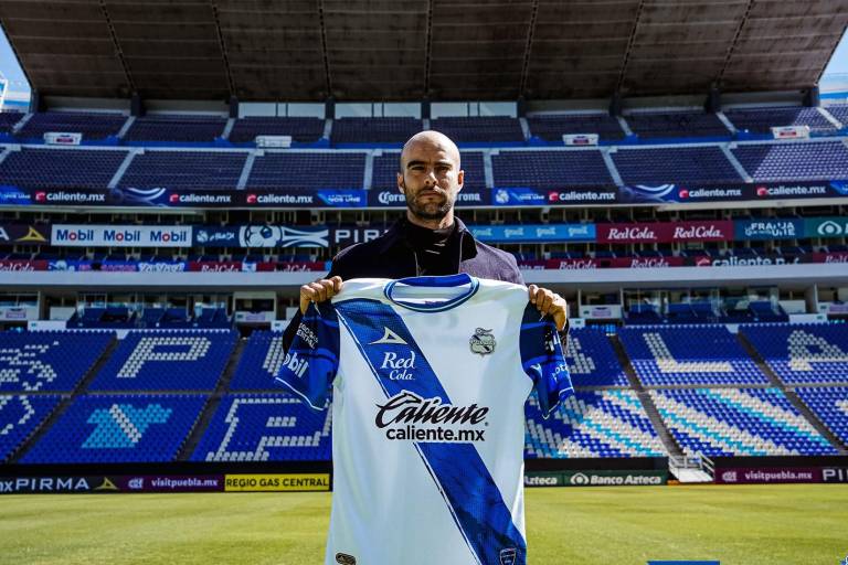 Puebla destapa a su nuevo director técnico, Eduardo Arce