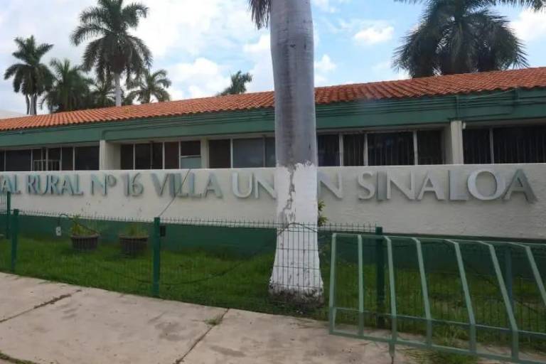 Joven llega herido de bala al Hospital del IMSS en Villa Unión