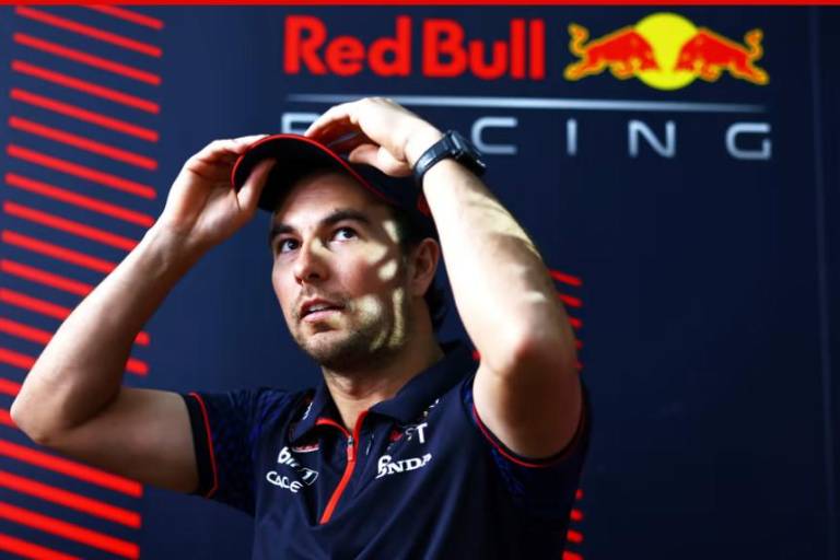 Checo Pérez tiene la esperanza de dar la pelea a Verstappen en Arabia