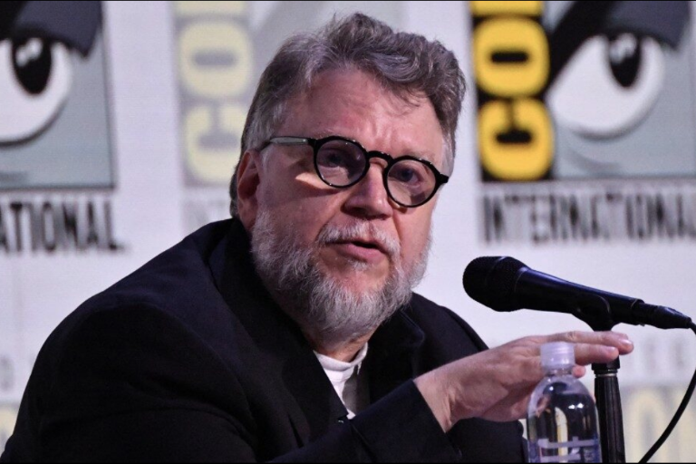 Se lanza Guillermo del Toro contra la IA en la Comic-Con de San Diego