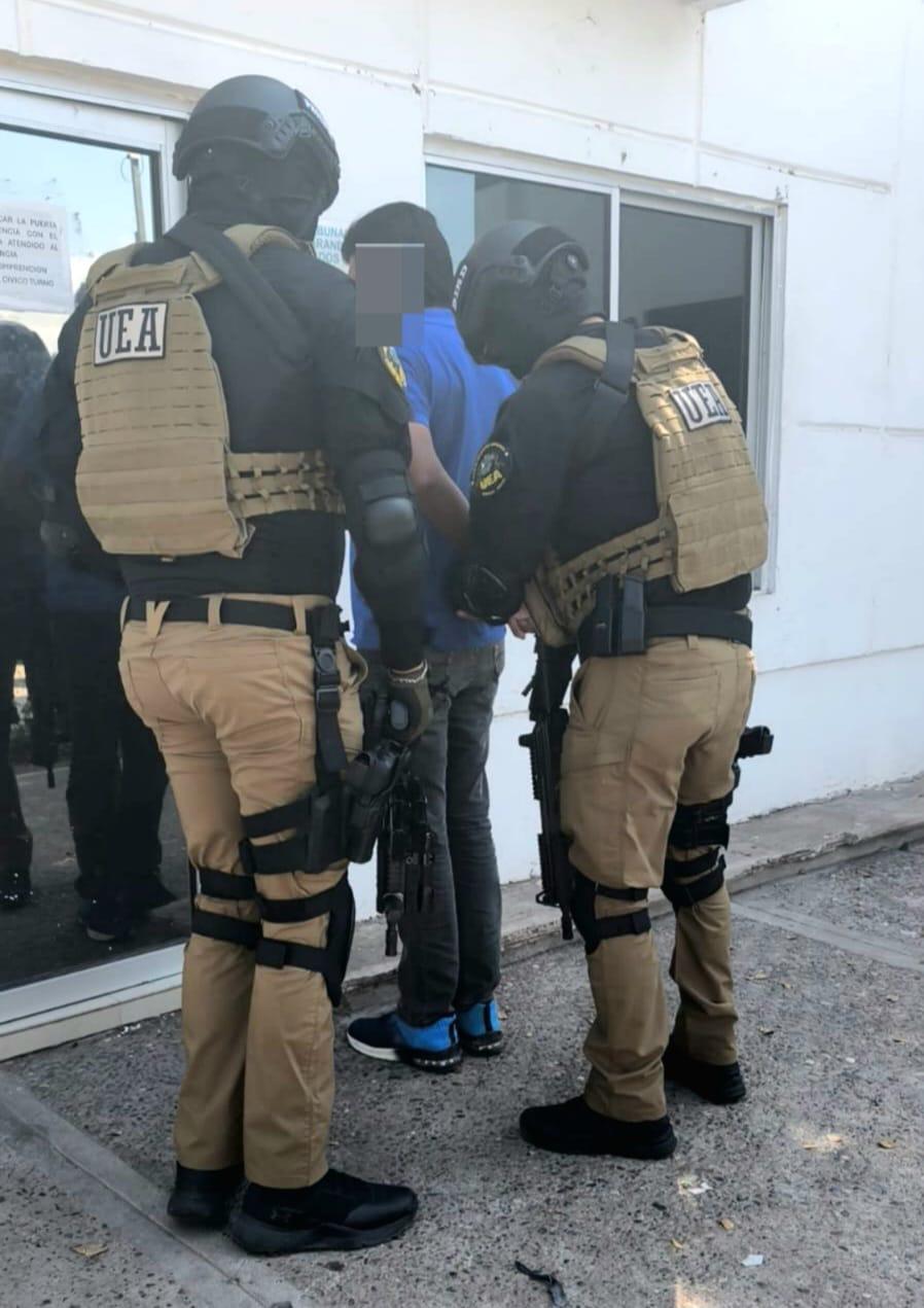 $!Capturan a hombre acusado de extorsionar a una víctima durante 8 meses en Los Mochis
