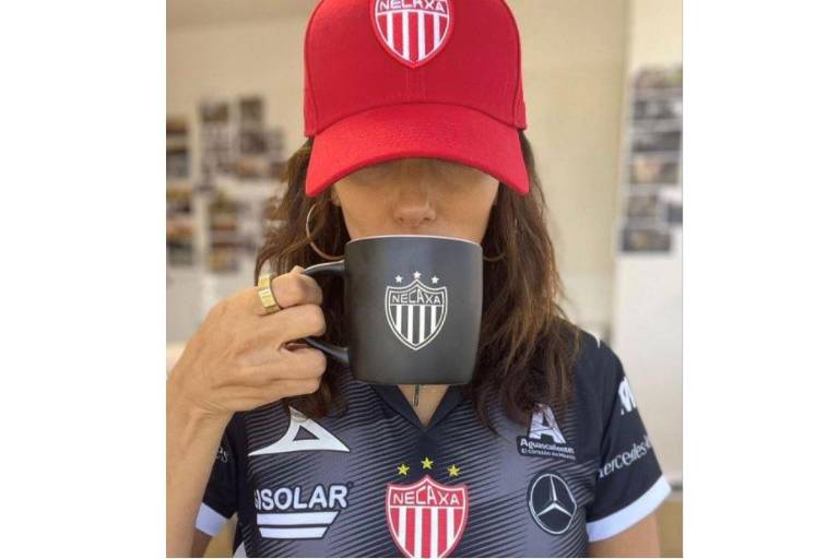 Necaxa presume a sus celebridades como dueños y vende acciones en criptomonedas