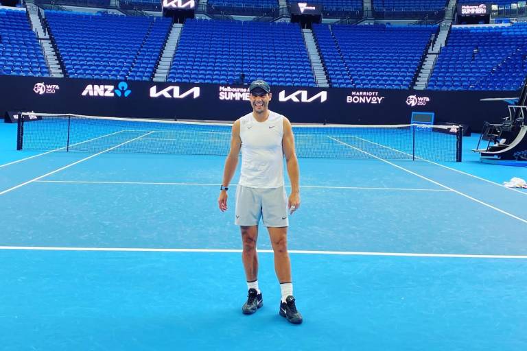 Rafael Nadal apunta desde Melbourne al Abierto de Australia