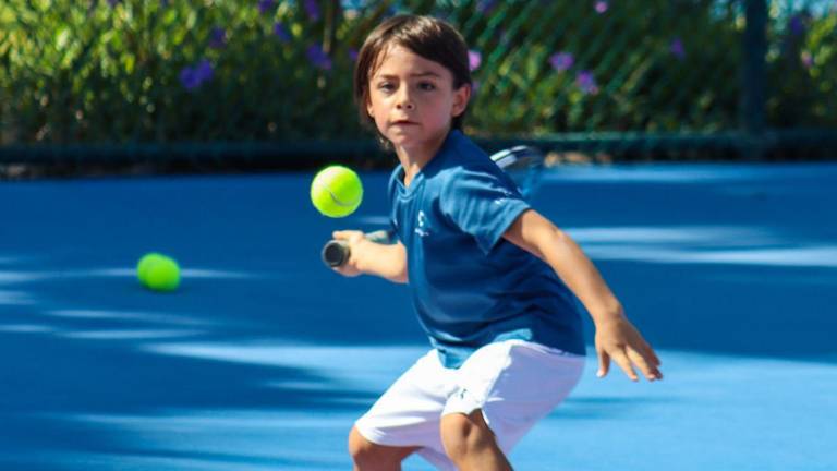 Los pequeños exponentes del ‘deporte blanco’ demostraron sus cualidades en el Circuito de Tenis del Imdem.
