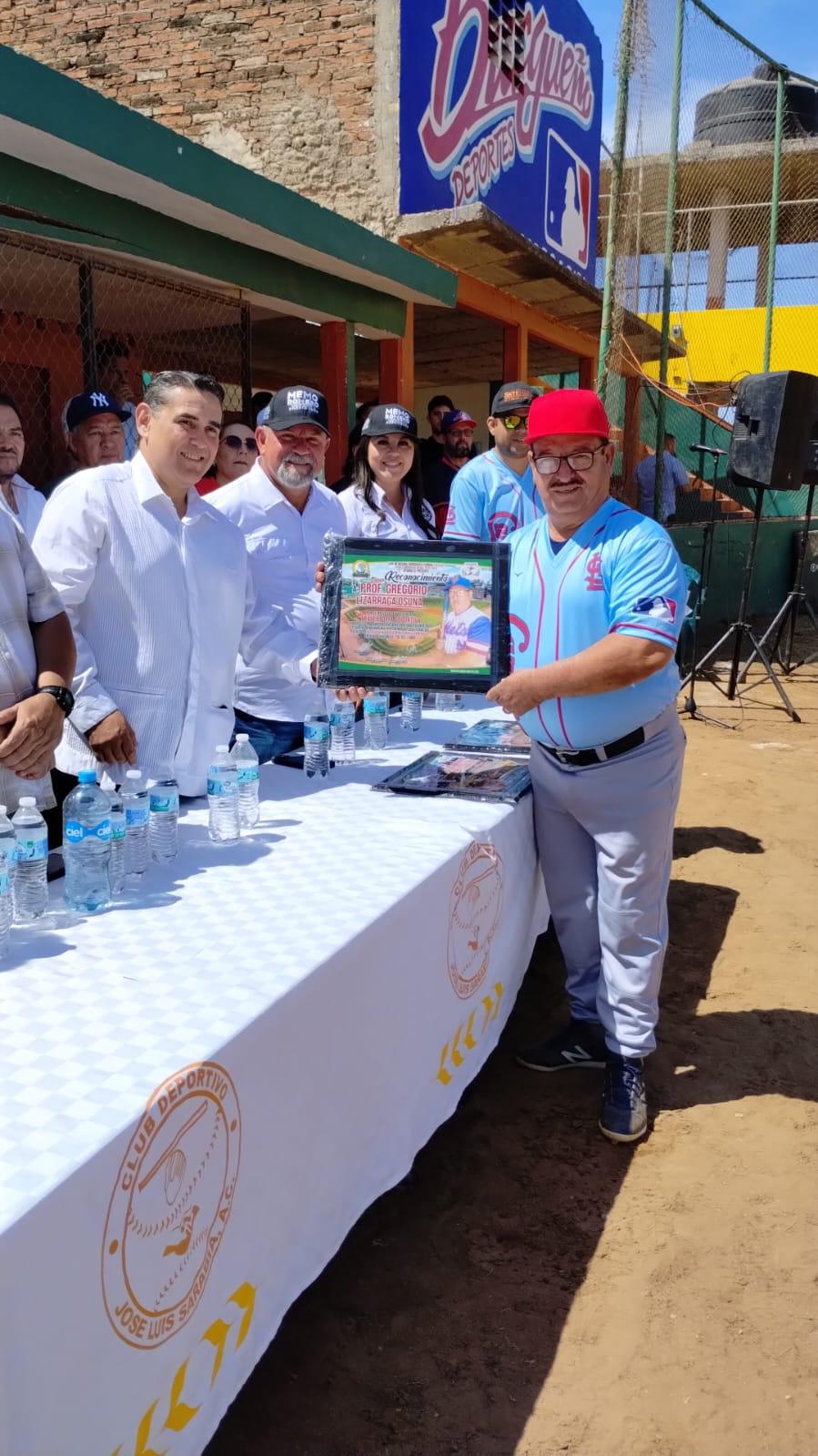 $!¡Triple play! Inauguran temporada 49 de Liga Burócrata Federal