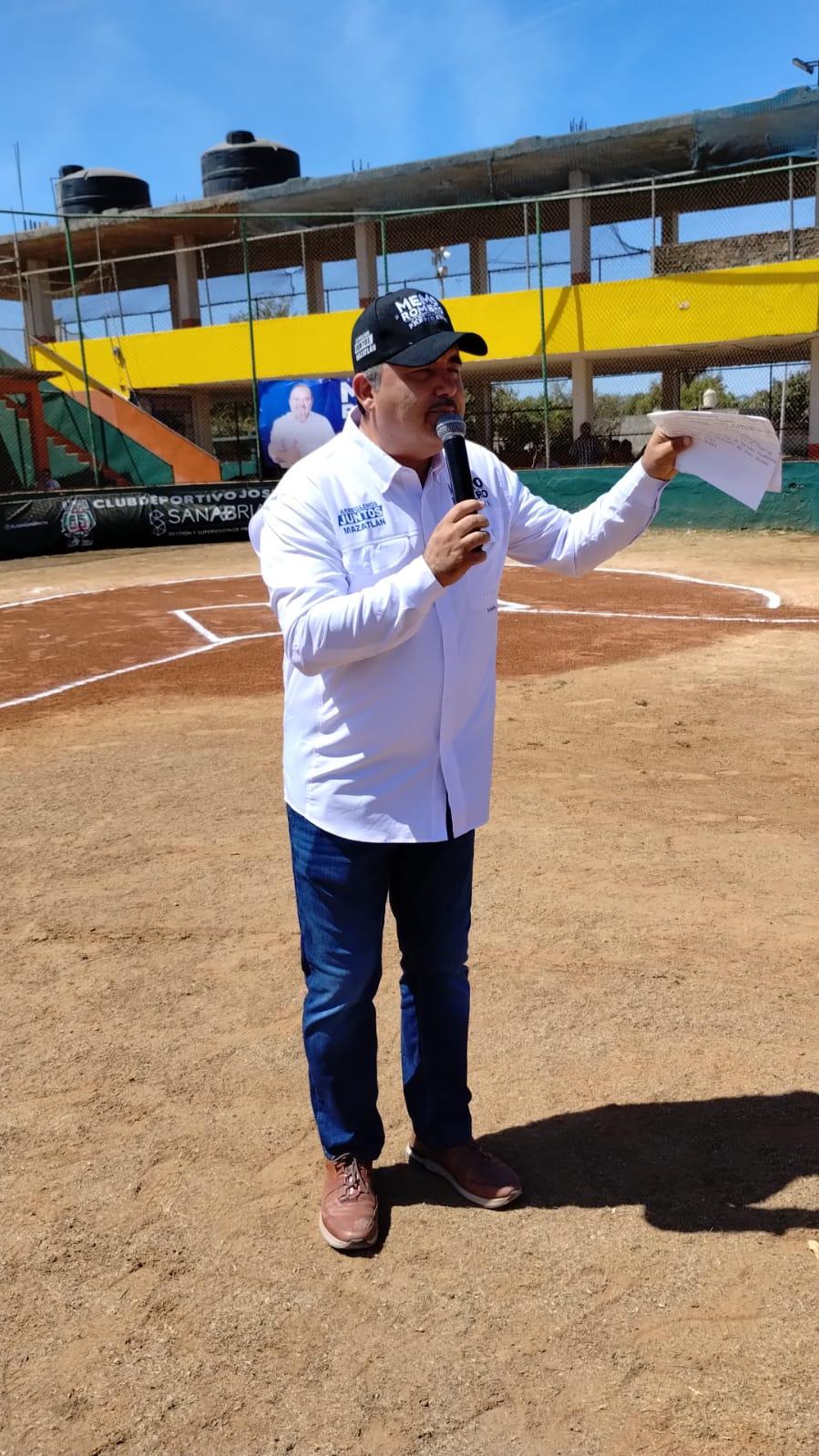 $!¡Triple play! Inauguran temporada 49 de Liga Burócrata Federal