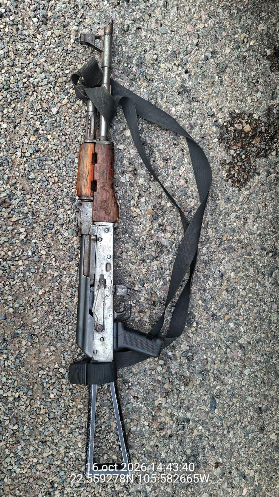 $!Detienen a 3 hombres con armas, municiones y sustancias ilícitas en Sinaloa