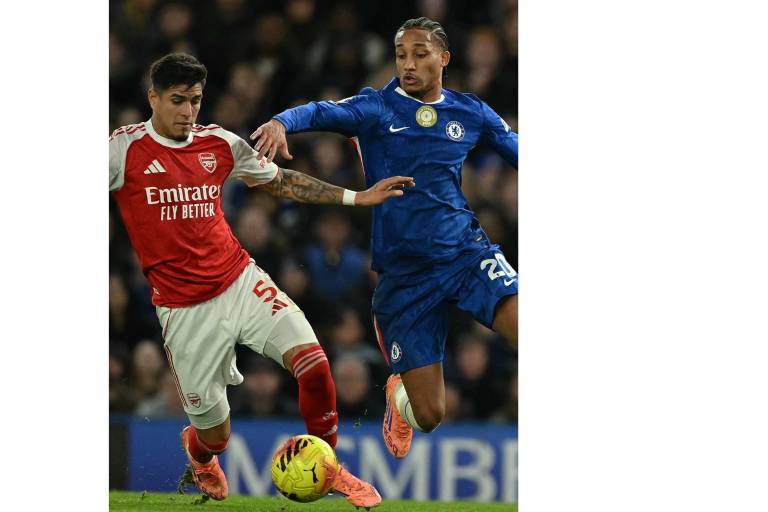 Chelsea y Arsenal firman empate de alta tensión en Stamford Bridge