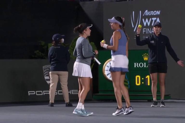 Giuliana Olmos y Sharon Fichman dejan ir la ventaja y sufren su segundo revés