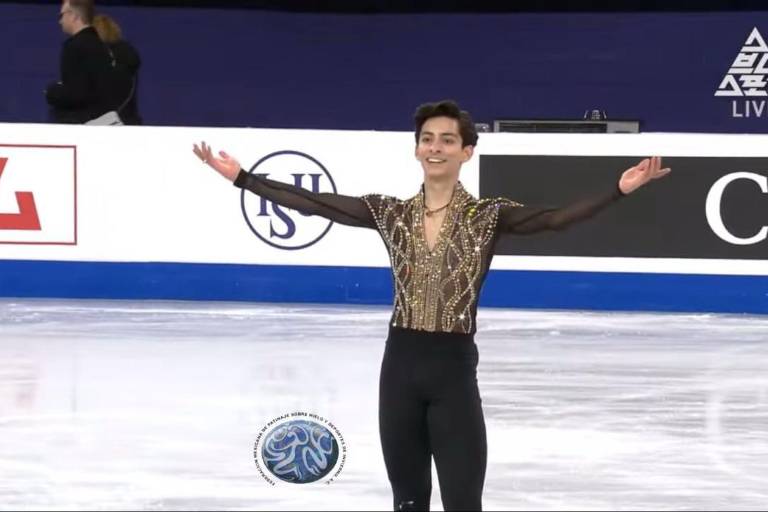 Donovan Carrillo pasa a la final del Campeonato de los Cuatro Continentes de Patinaje Artístico 2025