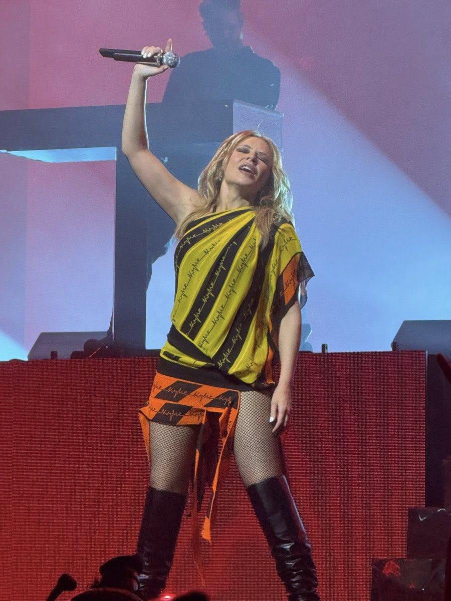 $!Tras 14 años de ausencia, Kilye Minogue conquista de nuevo a México