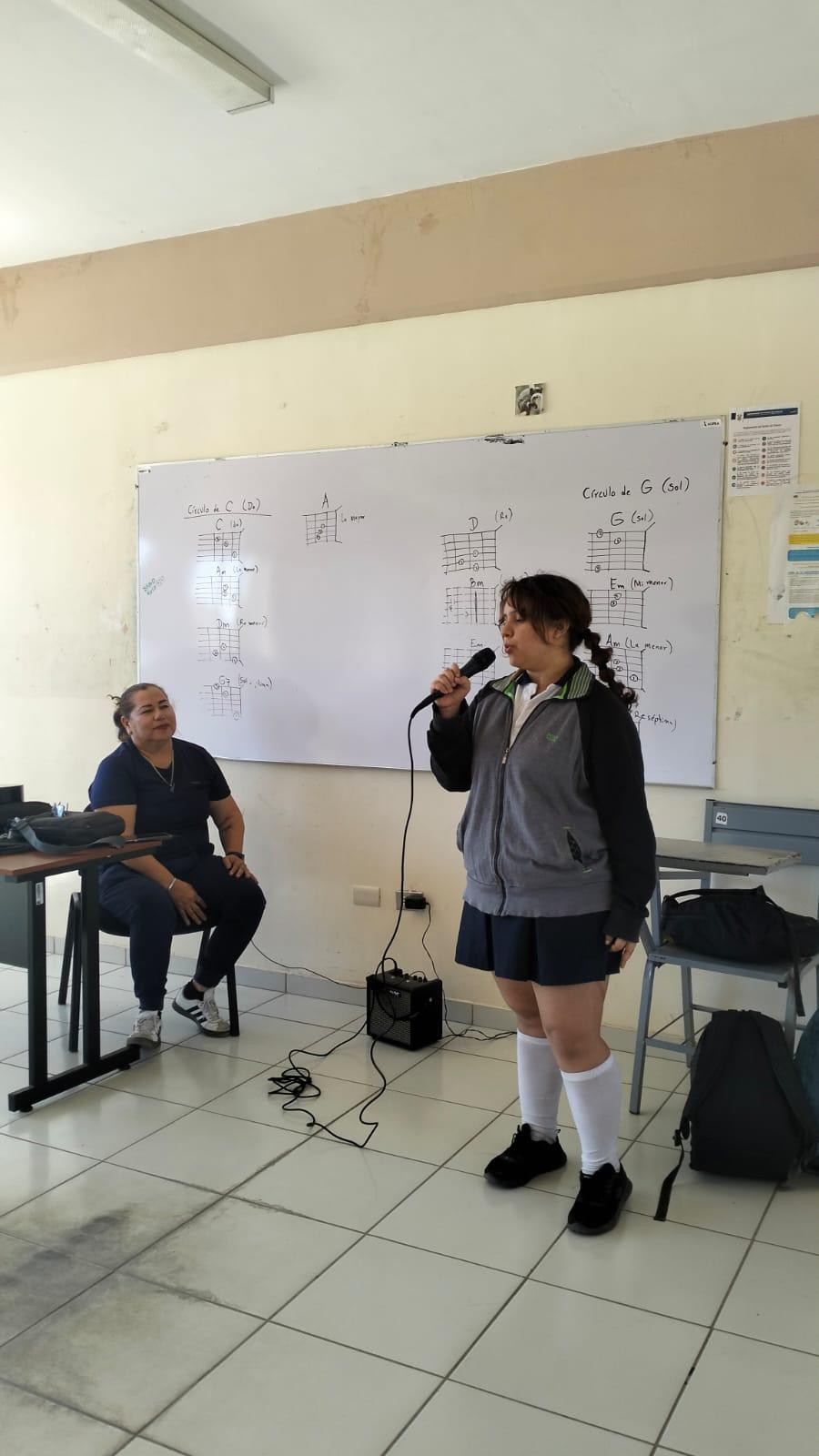 $!Susana Tirado, la versátil ‘teacher’ del softbol sinaloense