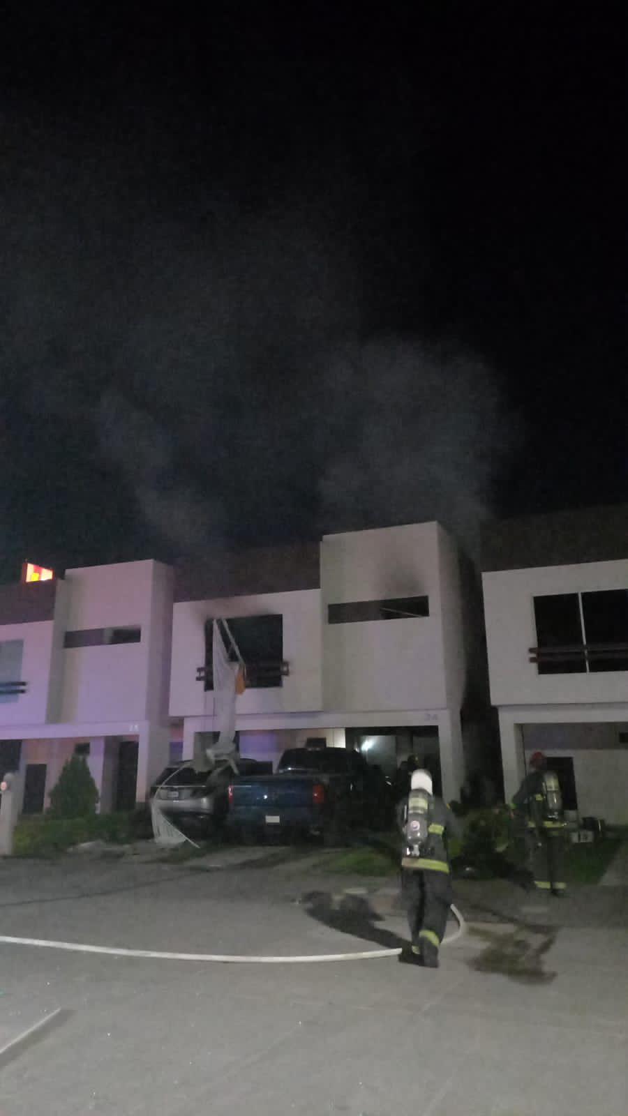 $!Mujer de Culiacán resulta con quemaduras tras explotar su vivienda