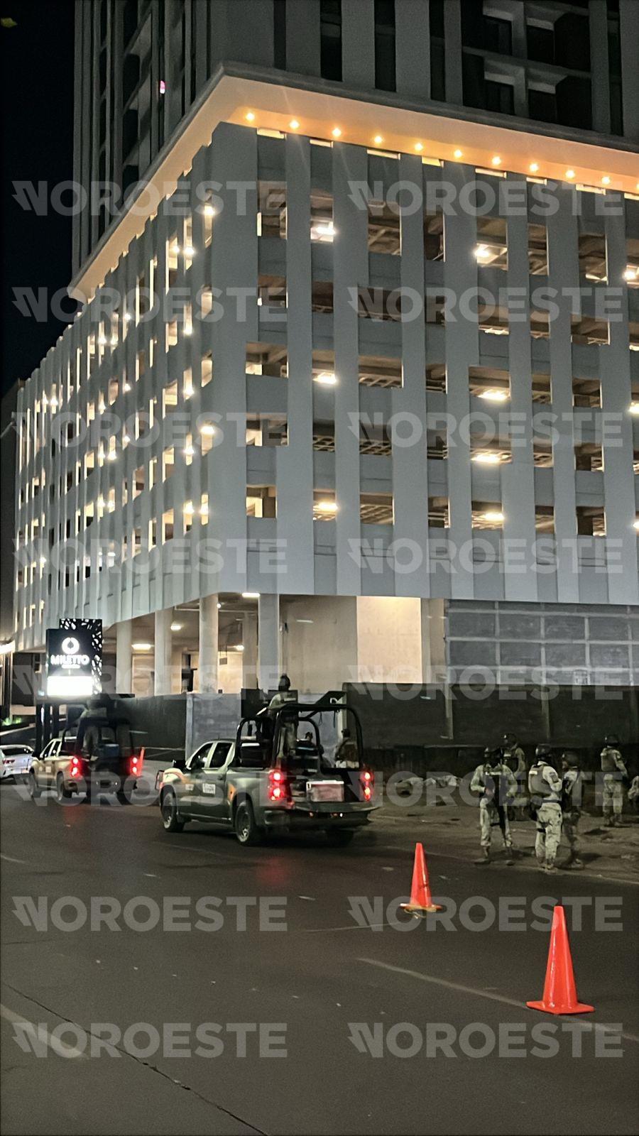 $!Irrumpe operativo del GOES en departamento del Tres Ríos, en Culiacán