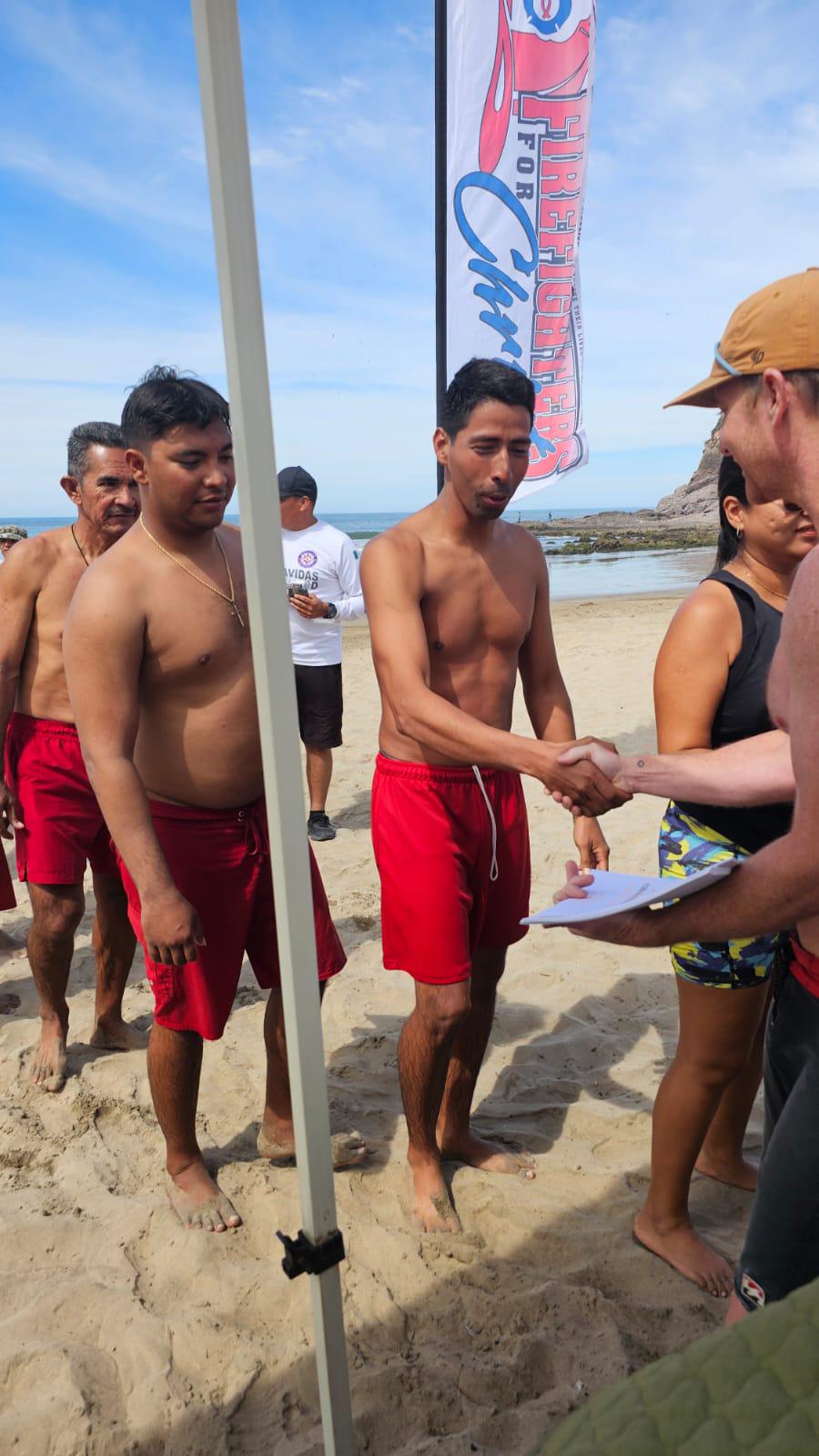 $!Concluye certificación para la Policía Acuática de Mazatlán