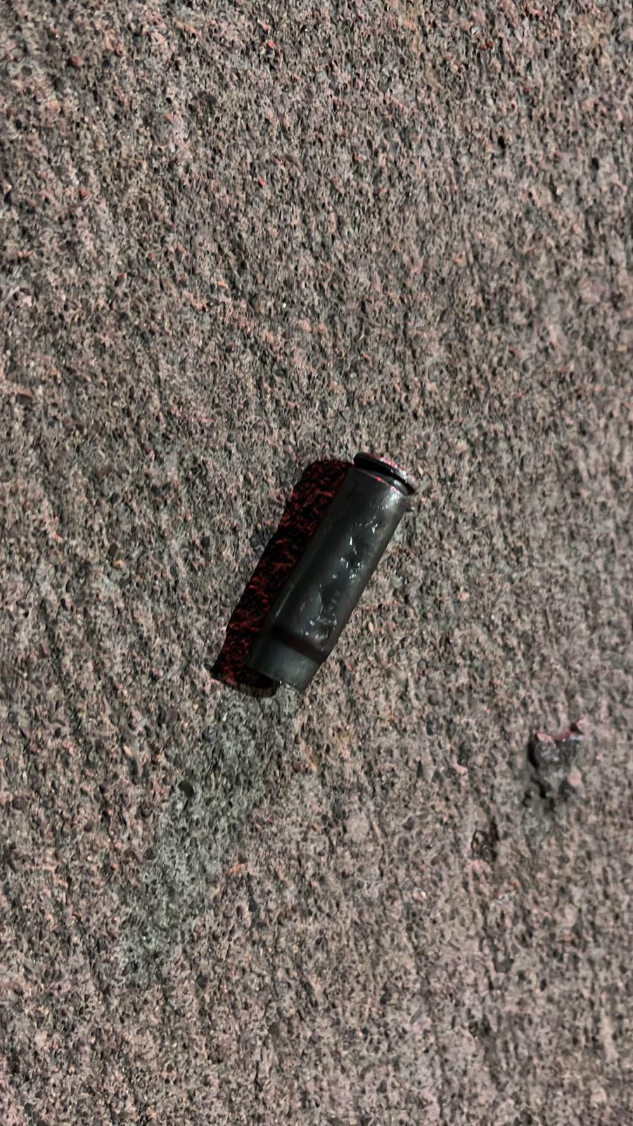 $!Ataque a camioneta deja 8 vehículos más dañados en estacionamiento de Isla Musalá