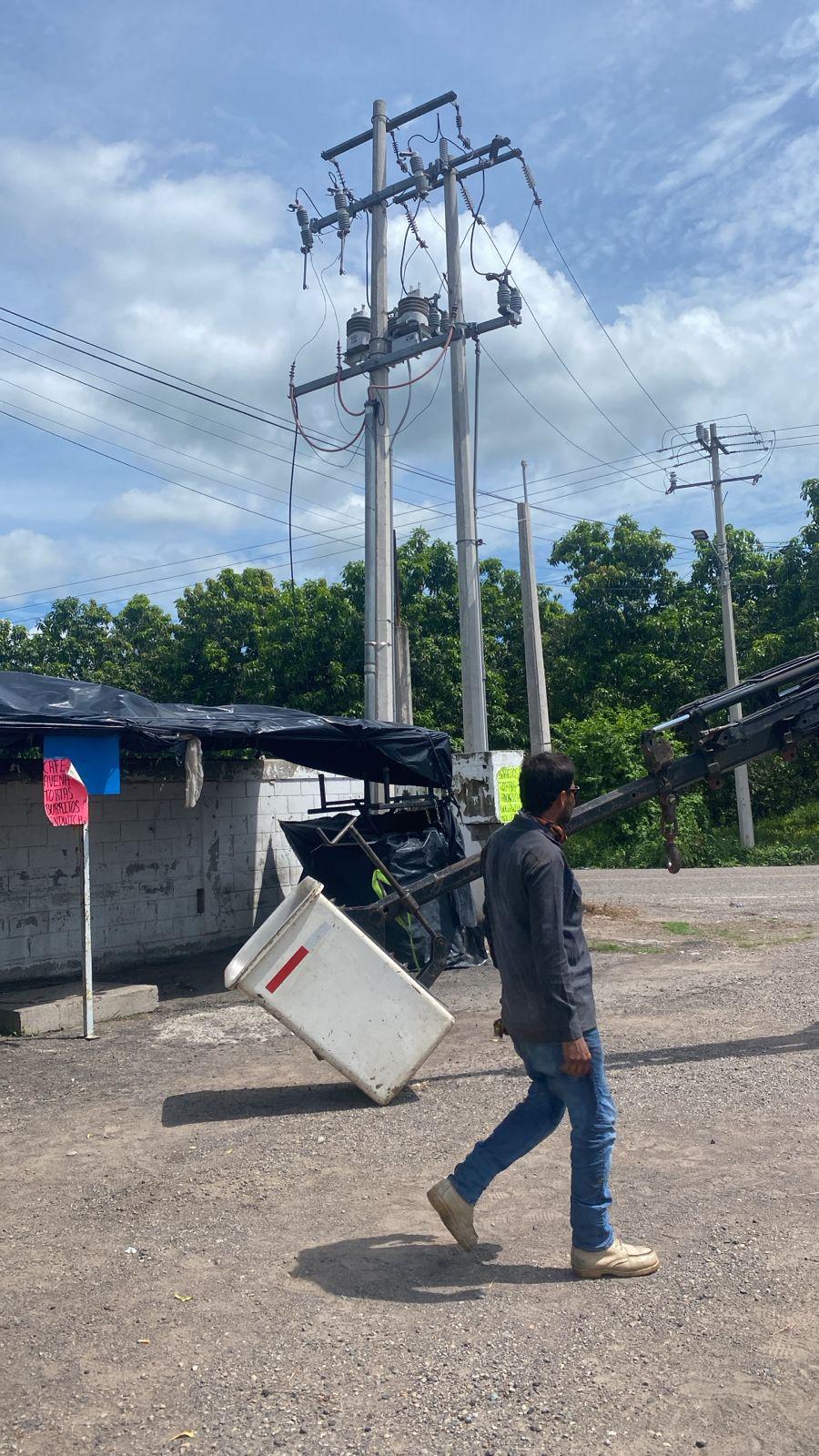 $!Servicio de energía eléctrica en IMSS Bienestar de Escuinapa quedó restablecido: director