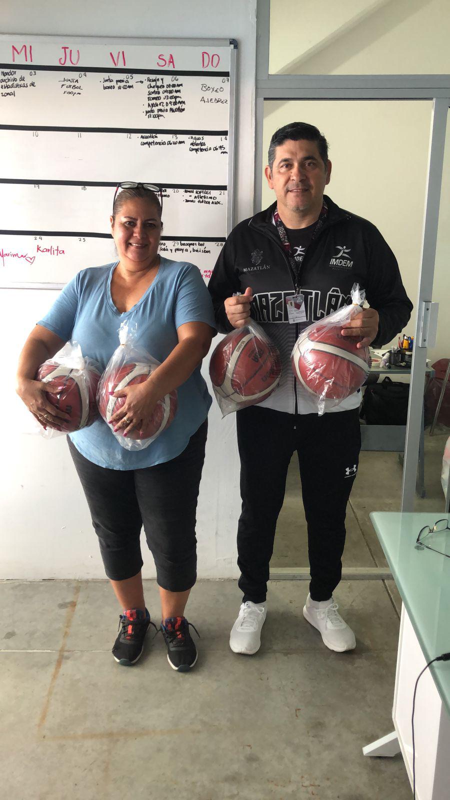 $!Entrega Imdem material deportivo a los participantes de los Juegos Nacionales Conade