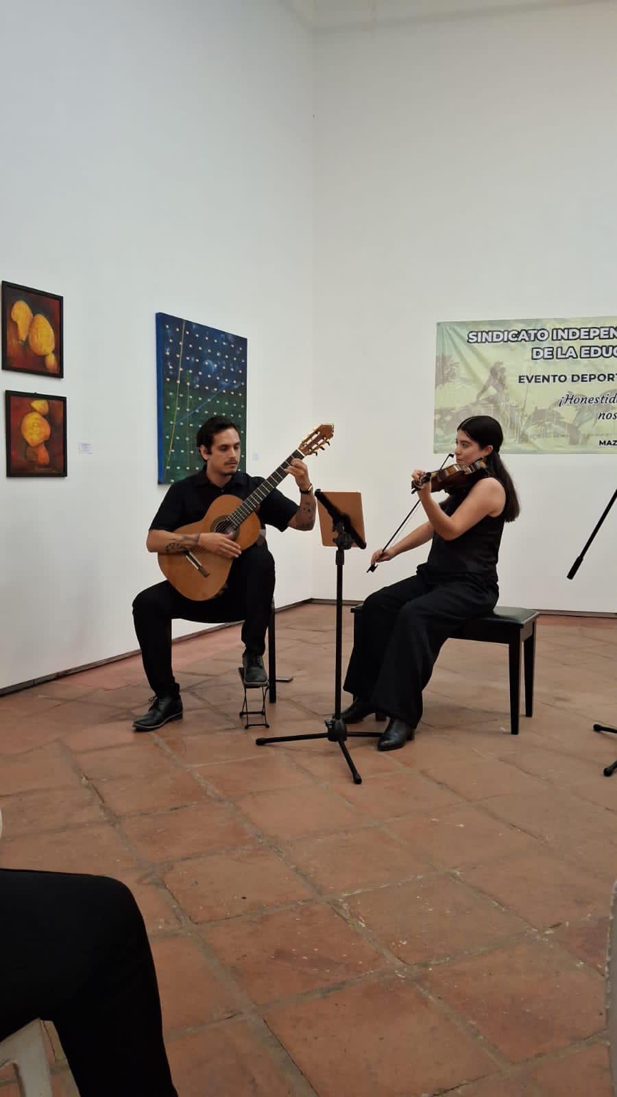 $!Celebra SITEM a docentes del sur de Sinaloa con actividades deportivas y culturales
